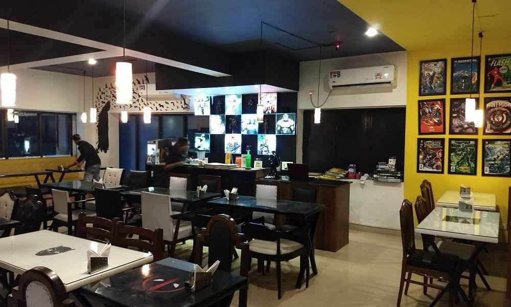 Cafe HQ : a themed, cosy cafe