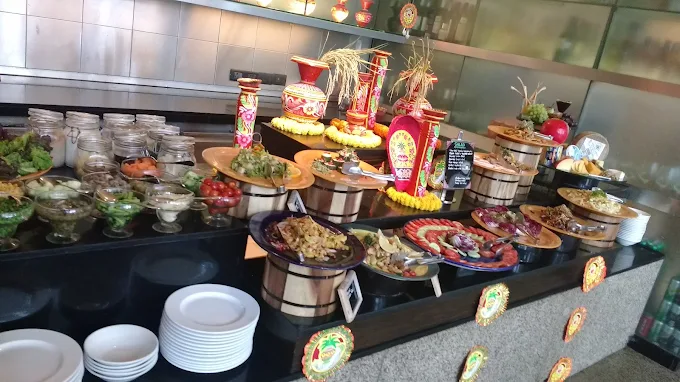 Waterside Cafe Kolkata Buffet 2026 full review