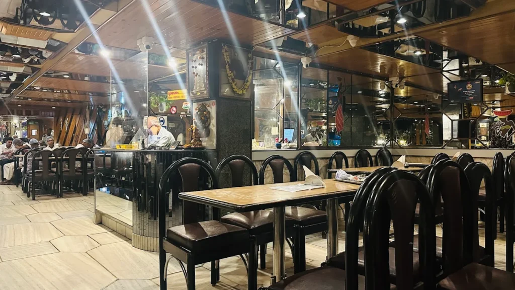 Best Restaurants in Tollygunge for Family Dinner