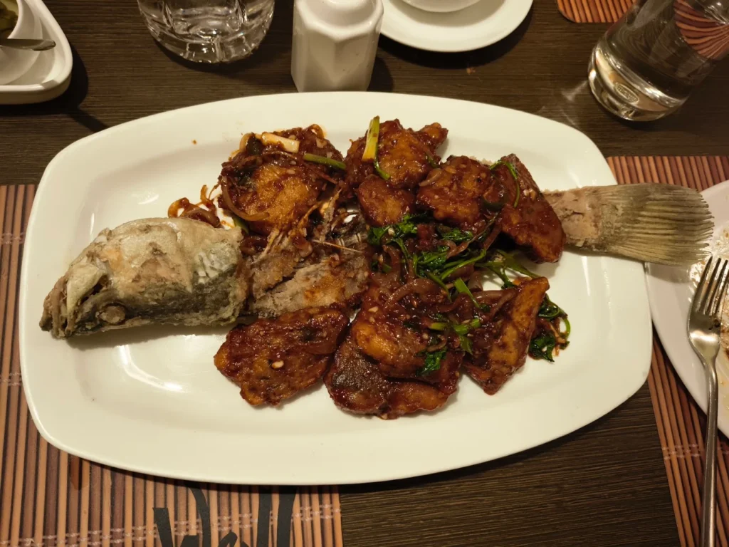 Seafood restaurant Kolkata — fresh seafood dishes served at a Kolkata seafood restaurant